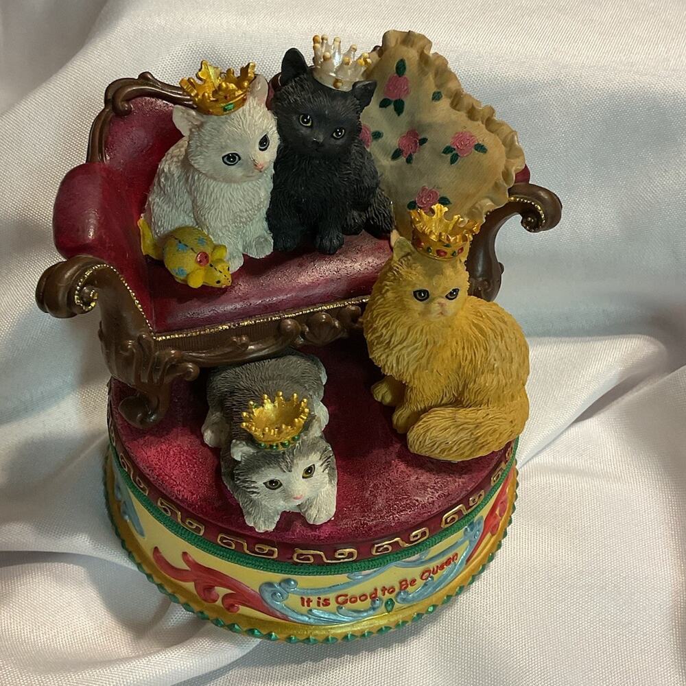 San Francisco Music Box Co. Its Good To Be Queen Cat Figurine Pretty Girl Melody